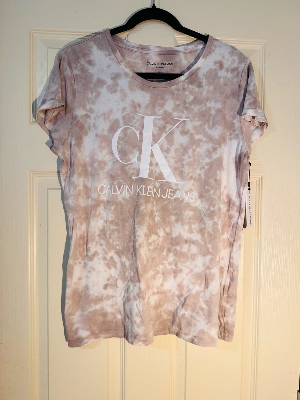 Calvin Klein Jeans Women's Tie-Dye Logo Tee XL